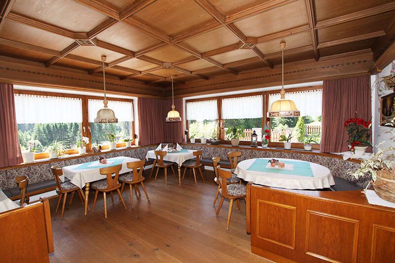 Frühstücksraum im Haus Margret Tirol