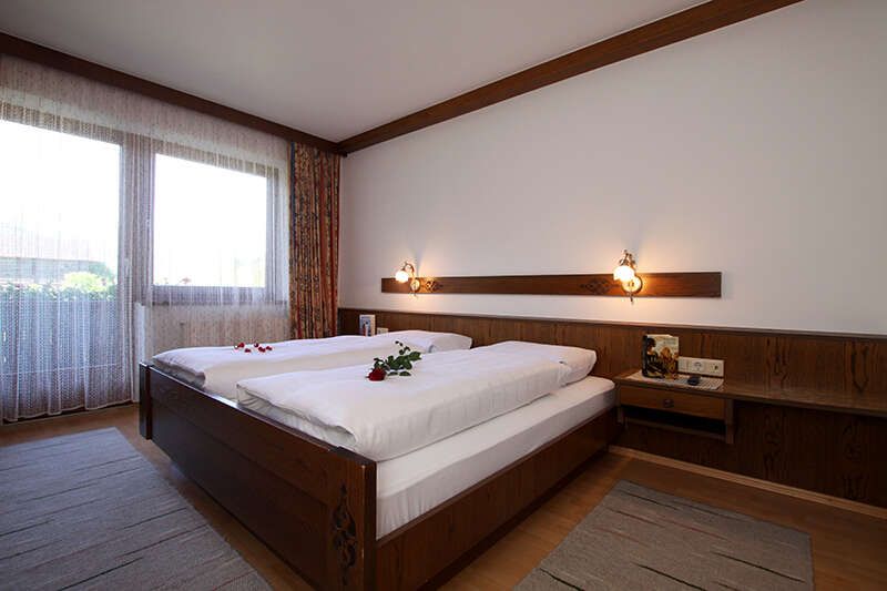 Schlafzimmer im Appartement 1 im Haus Margret in Tirol